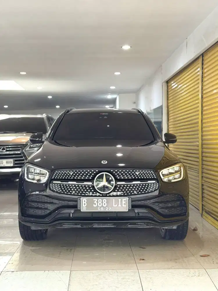 Mercedes GLC200 Night Edition 2022 June Automatic Hitam Metalik Vieta