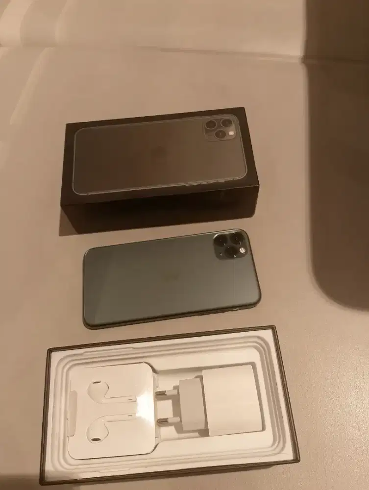 Iphone 11 pro max 256gb dapat gif baru
