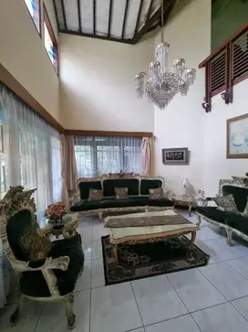 DIJUAL RUMAH ASRI & LUAS di KIARACONDONG – BANDUNG