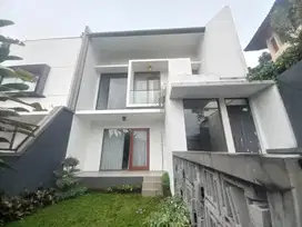DIJUAL CEPAT! RUMAH BARU MINIMALIS 3 LANTAI FULL FURNISHED  VIEW LEMBAH & PEGUNUNGAN -  Dago Giri Bandung
