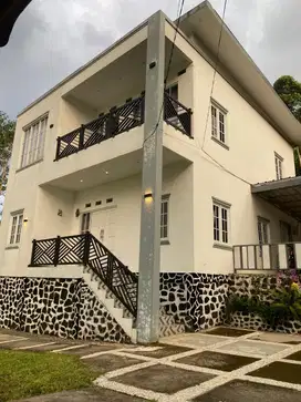 JUAL VILLA EKSOTIS MEWAH FULL FURNISHED DEKAT ALUN-ALUN BANJARAN BANDUNG JAWA BARAT