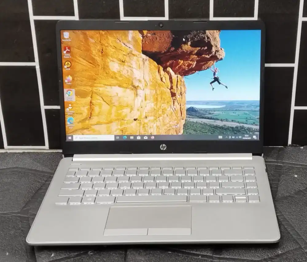 Laptop HP 14s-cf1xxx/processor Intel Celeron N4205U