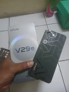Cari tt dari vivo v29e 5g ram 8/256 fullset
