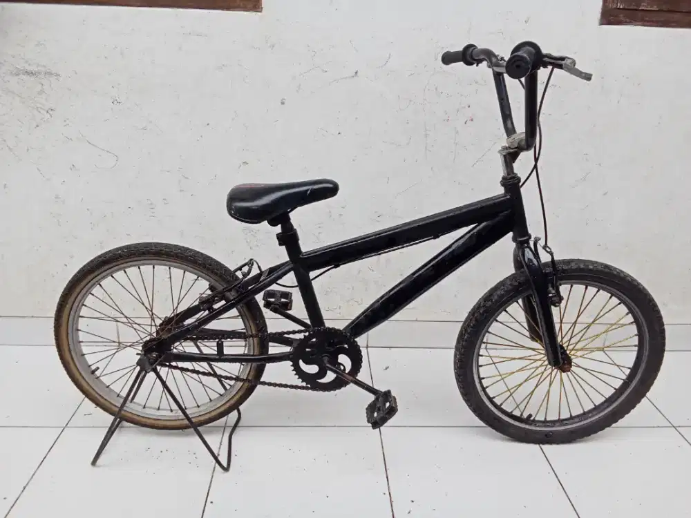 Sepeda bmx uk 20