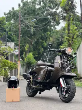Scomadi adventure 200i 2025 full ppf km 1500 (royal alloy django gts)