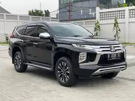 PAJERO DAKAR 4x4 ULTIMATE 2022 KM 25RB HITAM