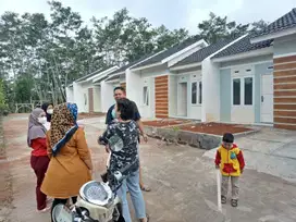 Rumah subsidi dengan fasilitas Kolam renang