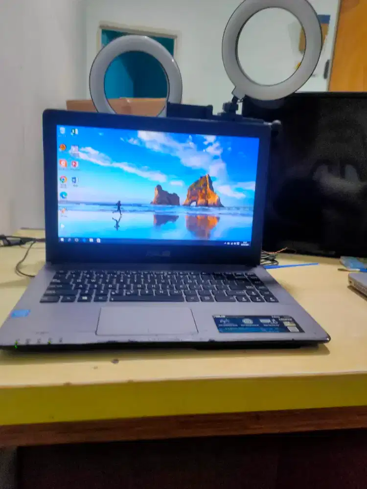 Laptop Asus normal tinggal pakai