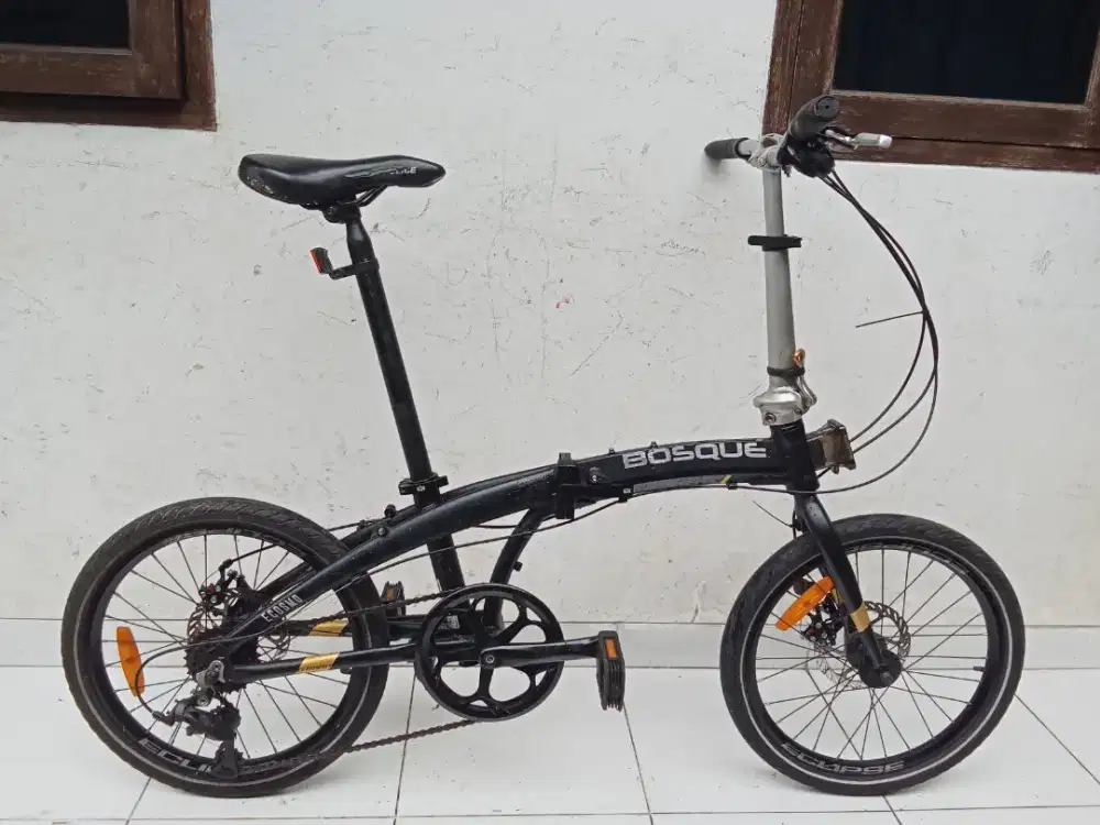 Sepeda lipat uk 20