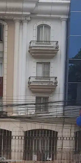 Gedung kantor Mampang Prapatan dijual