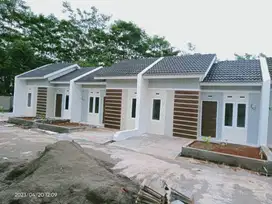 Rumah bersubsidi berfasilitas kolam renang dibatang