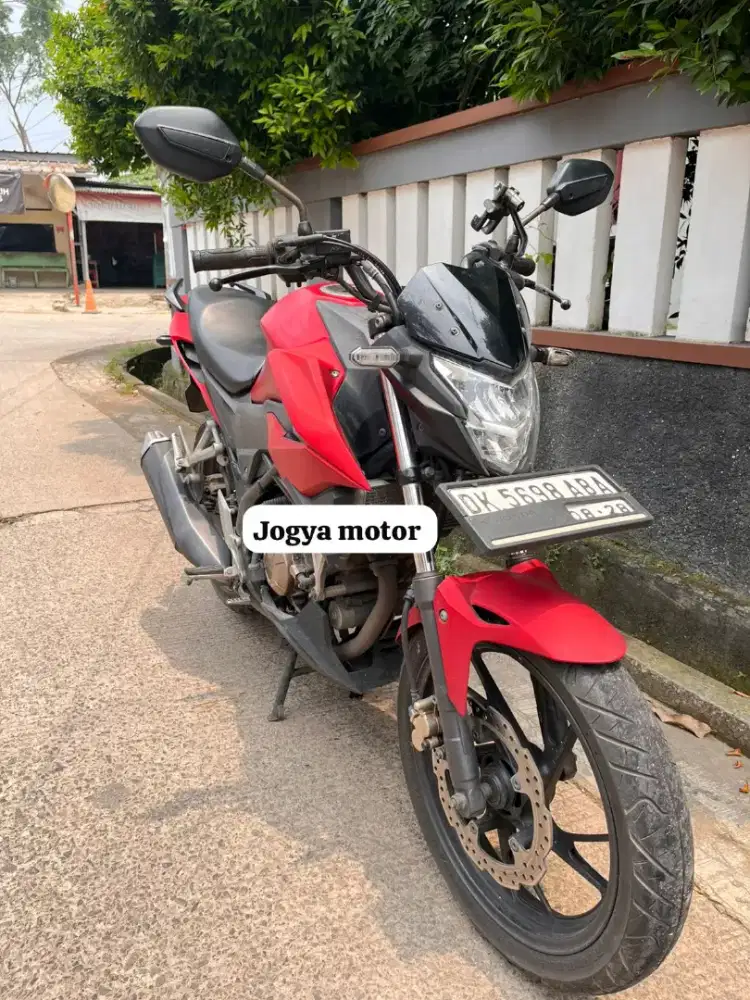 Honda cb 150 r tahun 2018