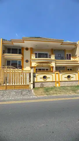 DI RAYA VILLA TAMAN GAPURA CITRALAND ,RUMAH 2 LT ,COCOK UNTUK RESTO,KLINIK ,KANTOR ,KOMERSIL , DEKAT GWALK SURABAYA (Tjin2Winmax)