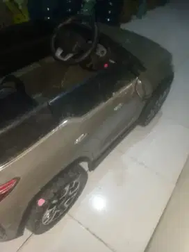 Mobil aki ban karet
