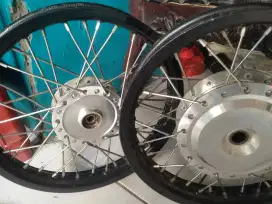 Pelek jari-jari ring 14 Honda beat