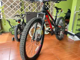 Sepeda MTB Pasific Aquila 2.0 + Helm