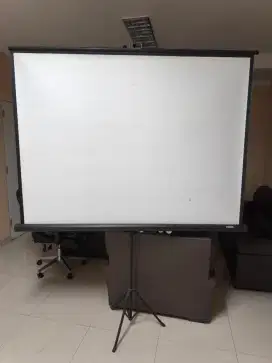 Layar proyektor projektor FOCUS