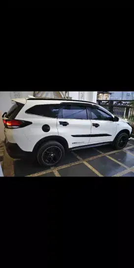 Rush matik tahun 2019 ,km rendah  mulus