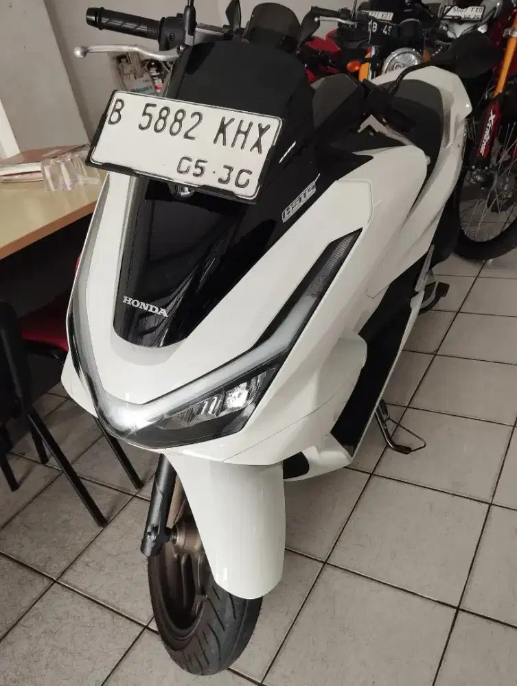 LIKE NEW PCX 160 ABS 2025 KM 3k DP 2jt Cash Kredit TT Bisa pakai Cc