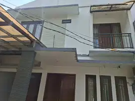 Rumah Kost 8 Br - 6 Br Terisi - Full Furnished, Jakarta Selatan