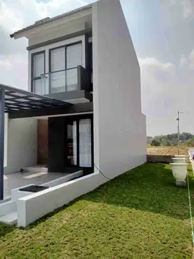 Rumah ikonik dan estetik 2 lantai 60/64