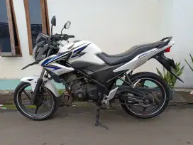Honda cb150r 2013 mesin halus terawat