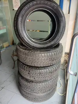 Dijual Ban Bekas Bridgestone 255/65 R17 Dueler