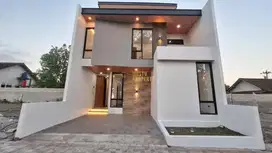 RUMAH 2 LANTAI SIAP HUNI DALAM CLUSTER EKSKLUSIF DI JOGJA UTARA