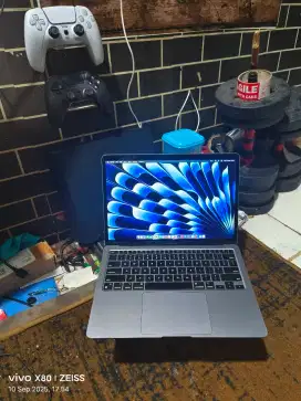 MacBook Air M1 2020 Normal Bisa TT Handphone
