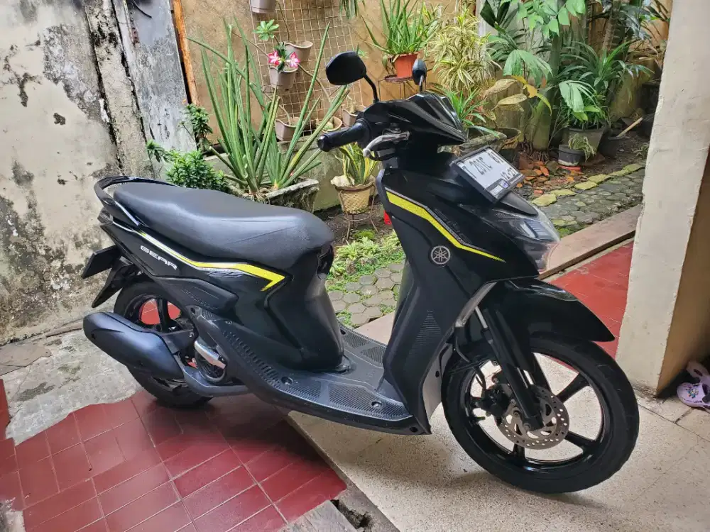 Yamaha Gear Hitam 2022 Orisinil Nopol T Karawang.