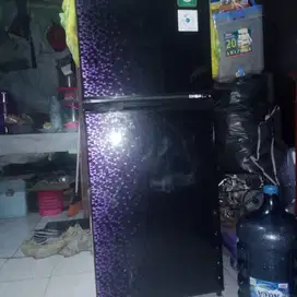 Kulkas sharp 2 pintu