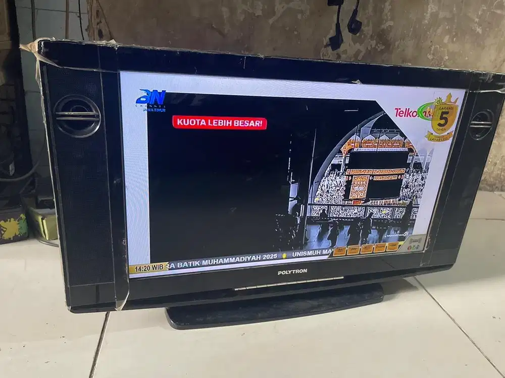 Tv led 24in merk polytron normal mal