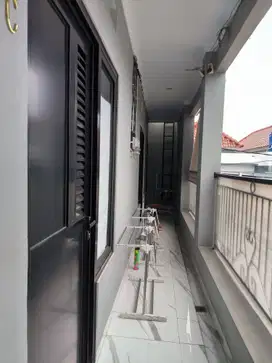 KOST PUTRI DEKAT STASIUN LENTENG AGUNG