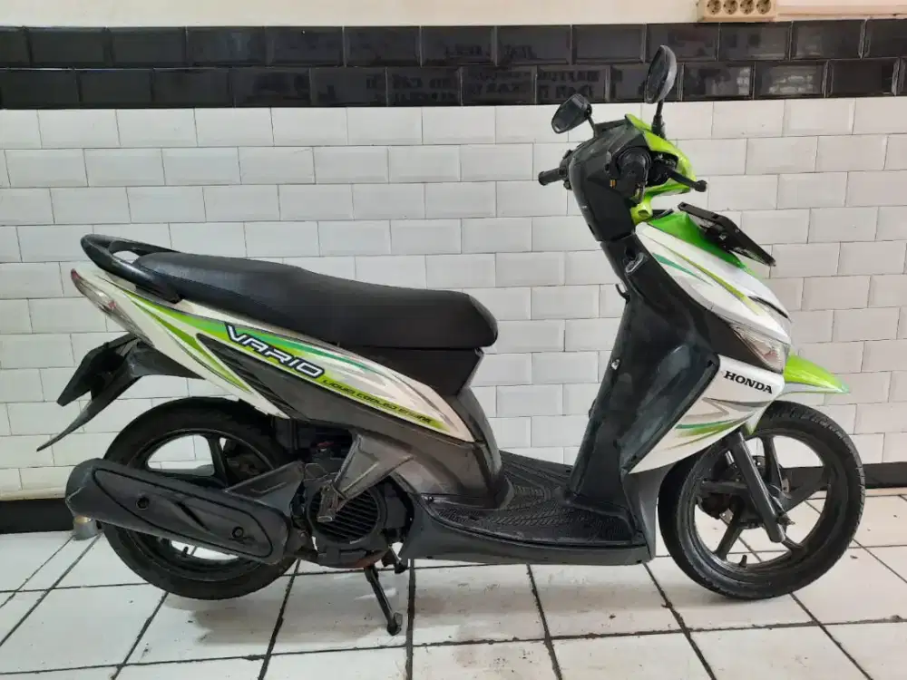 Vario cw tahun 2012 lengkap bagus