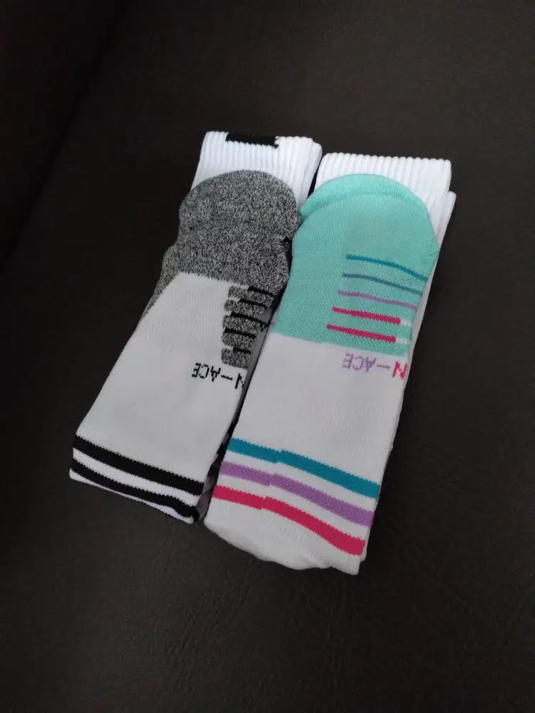 Kaos kaki sport remaja putra dan putri import
