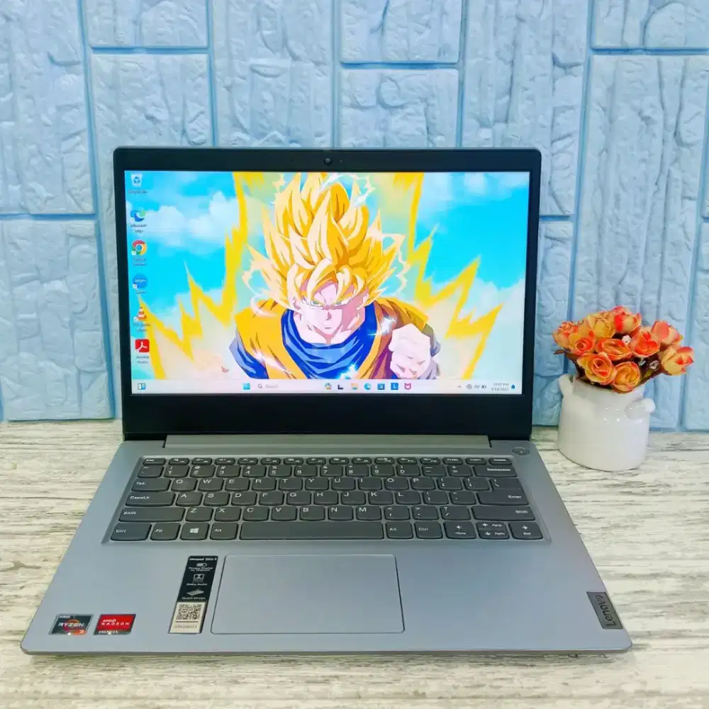 LENOVO IDEAPAD SLIM 3 AMD RYZEN 3  RADEON GRAPHICS RAM 8GB/256GB