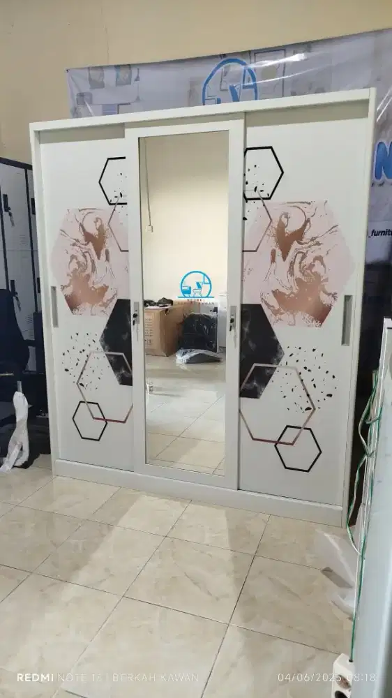Promo! Lemari pakaian sliding besi