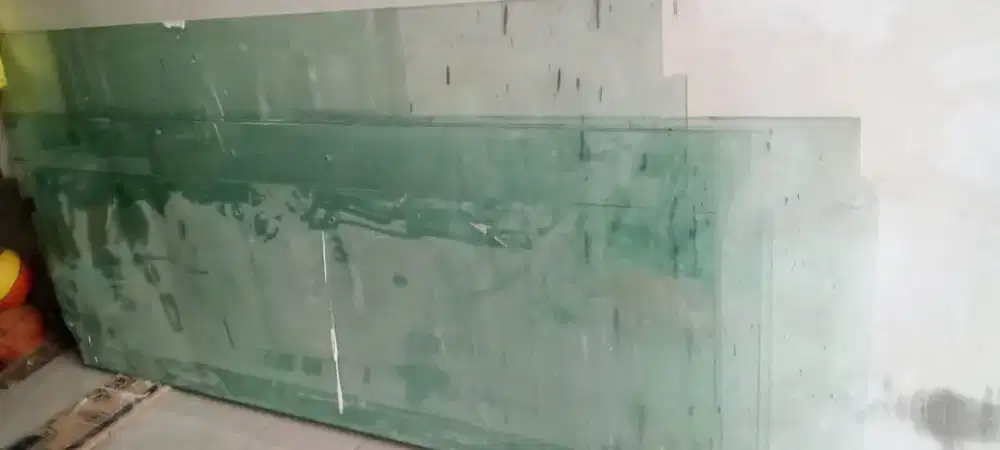 Pintu kaca trempret