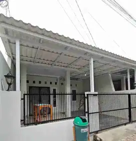 Disewakan Rumah Semi Furnished  di Depok Stasiun