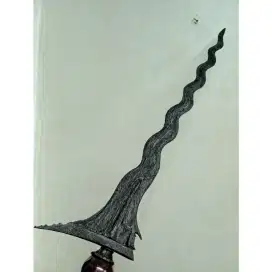 Keris sepuh sangkelat banyumili pusaka Jawa kuno