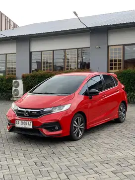 Honda jazz RS GK5 2018 Matic Merah Automatic murah kredit garansi brio