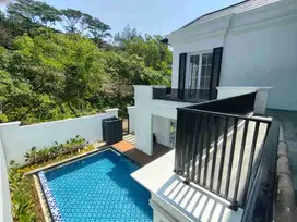 Rumah Sultan Sudah di lengkapi dengan Lift dan Kolam Renang View Pegunungan