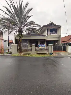 Rumah Luas 2 Tingkat di Semarang letak Strategis di pusat Kota