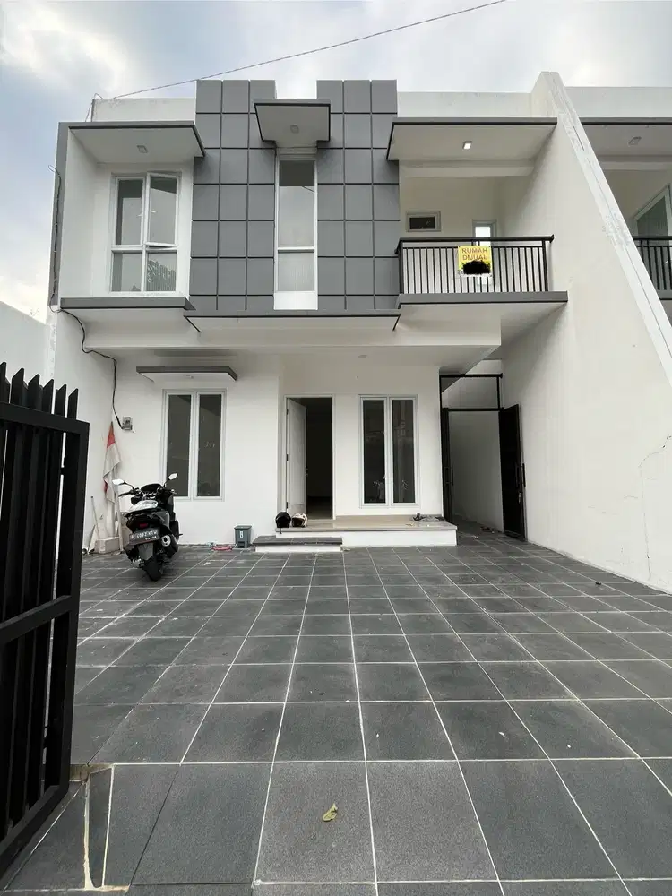 Rumah baru siap huni 500meter ke pintu toll jatiwaringin