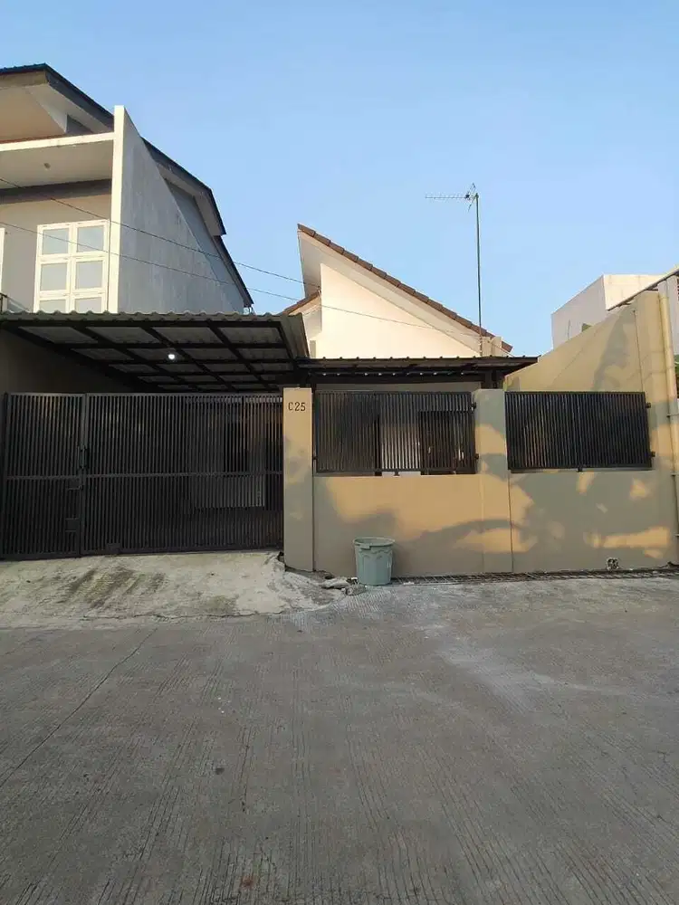 Rumah 1 lantai dengan tanah luas dan dalam cluster di cilangkap jkt