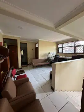Rumah Jl. Ahmad Yani Dekat Pusat Kota Bandung 2 Lantai Bagus Siap Huni