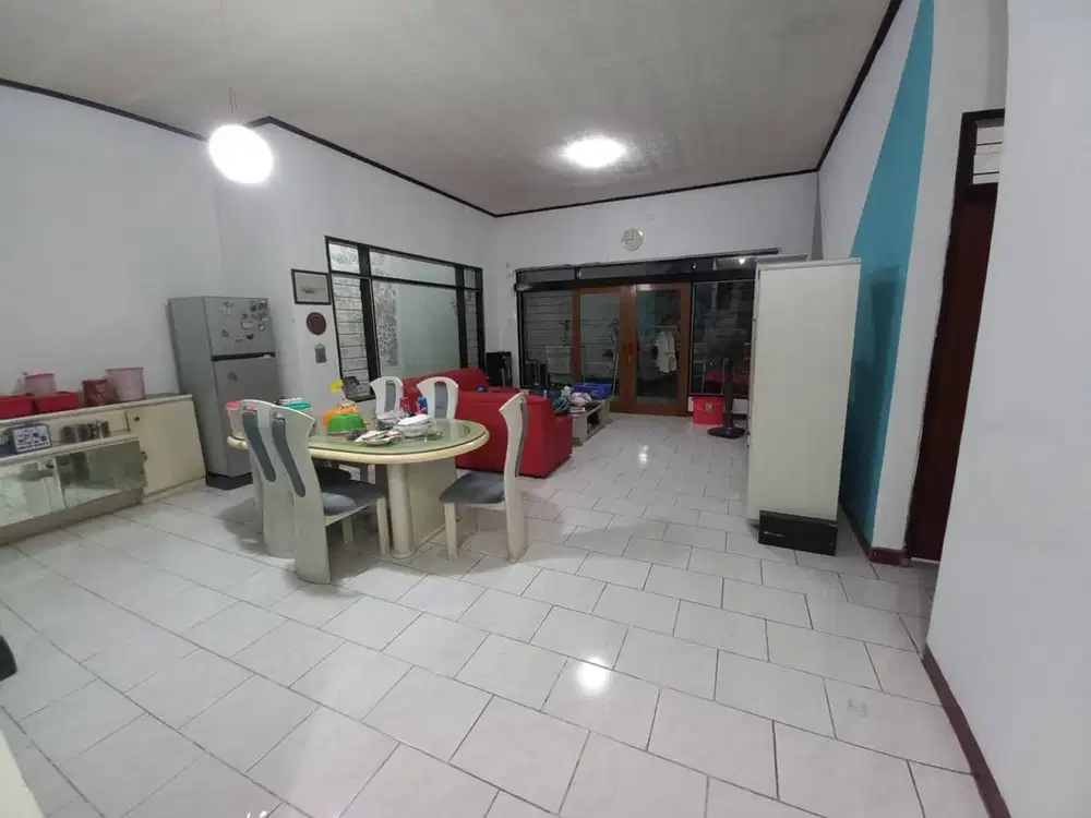 Dijual Rumah Dharmahusada Indah Barat Surabaya Bagus Terawat