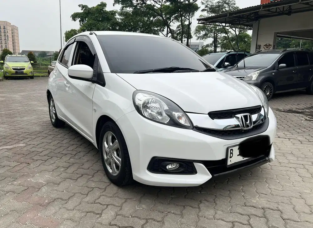 Honda Brio 1.3 E CBU AT 2012 Putih Sport
