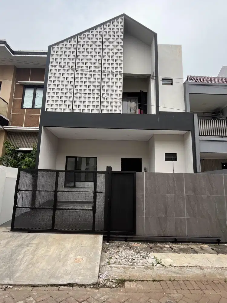 I Dijual rumah baru siap huni daerah metland puri