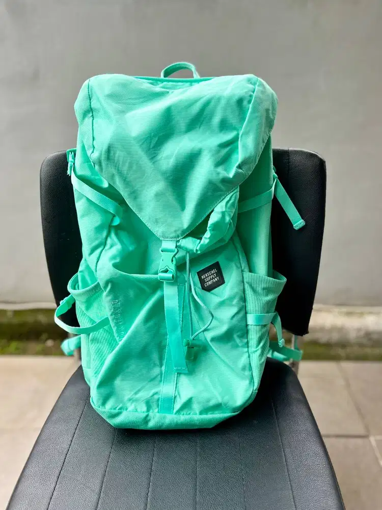 HERSCHEL BARLOW RUCKSACK MEDIUM LUCITE GREEN